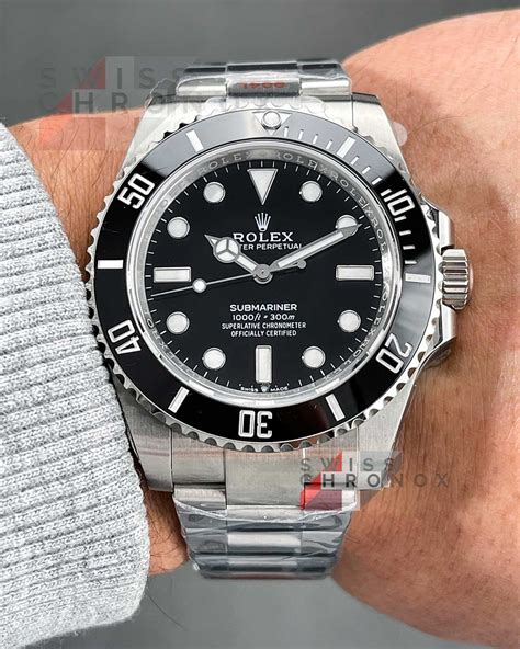 rolex submariner date o no date|Rolex no date submariner review.